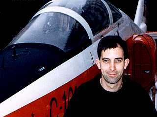 Copia de javimirlo.jpg (10447 bytes)